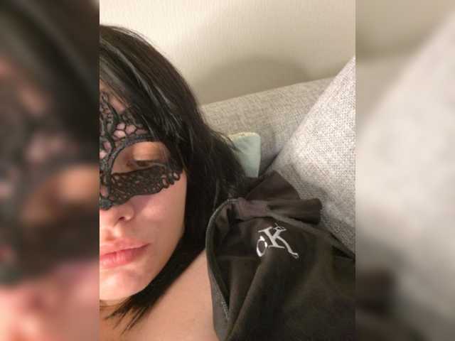 Aksinia09-05 live cam on BongaCams