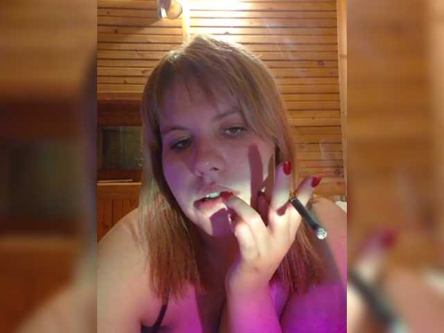 Aksinia09-05 live cam on BongaCams