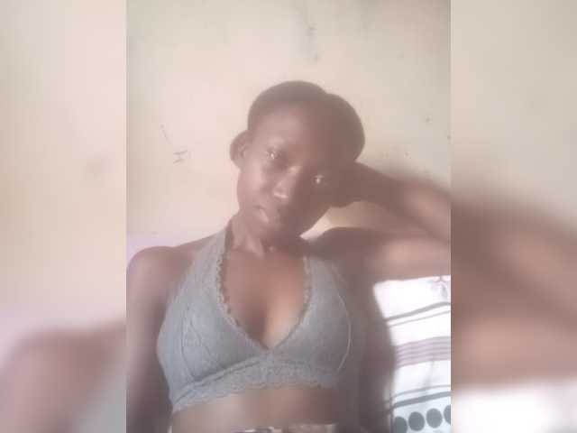 SexyClara18 webcam bongacams model stream image