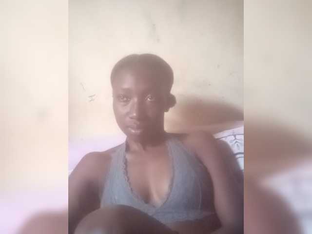 SexyClara18 live cam on BongaCams
