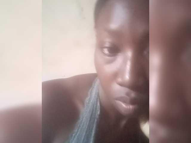 SexyClara18 live cam on BongaCams