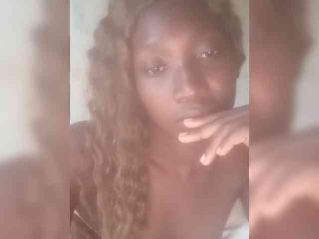 SexyClara18 webcam