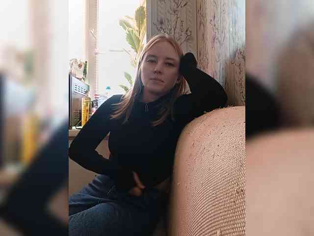 ELENA123e webcam