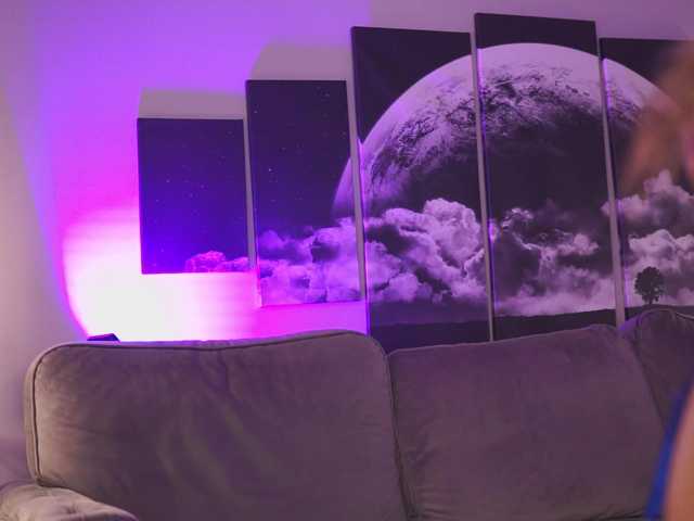 AlmaLux live cam on BongaCams