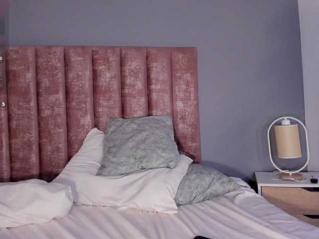 NovaRouge live cam preview