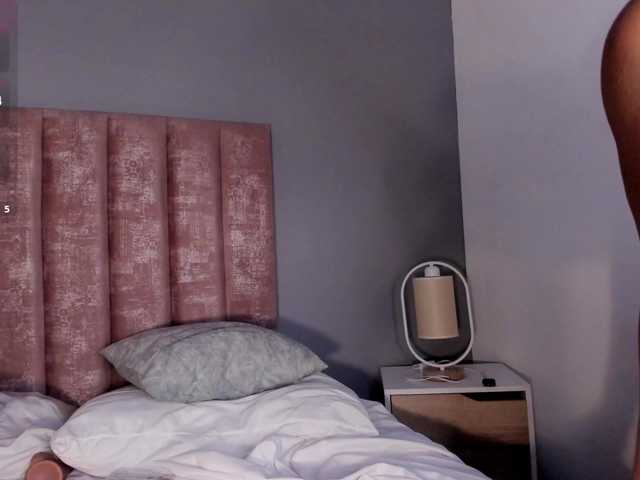 NovaRouge live cam on BongaCams
