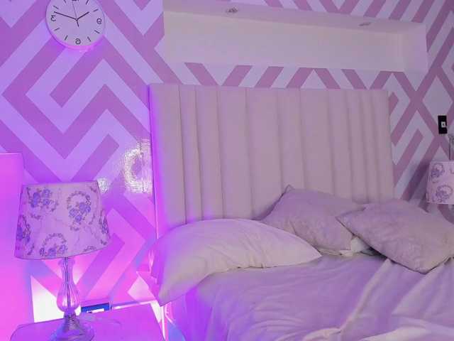 NovaRouge live cam on BongaCams