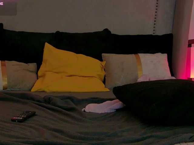 KimmyRea live cam on BongaCams
