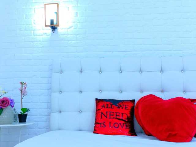 Sim-one live cam on BongaCams