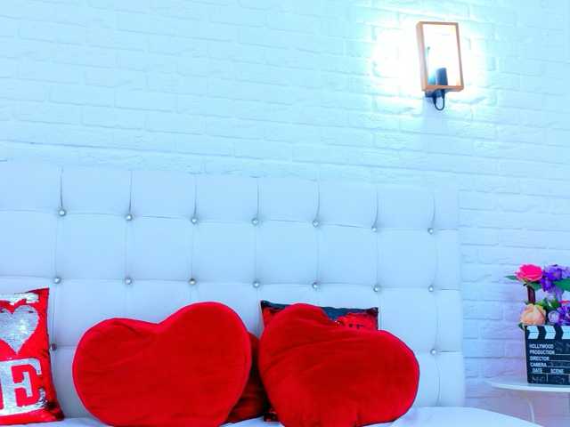 Sim-one live cam on BongaCams