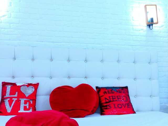 Sim-one live cam on BongaCams