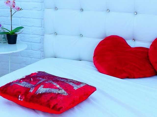 Sim-one live cam on BongaCams