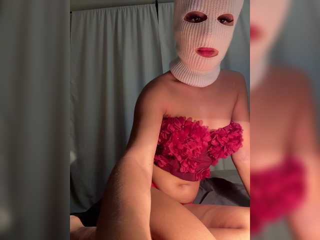 Olechka-kisa live cam on BongaCams