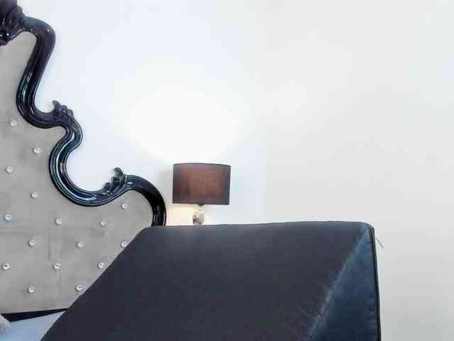 lindaa-ebony webcam