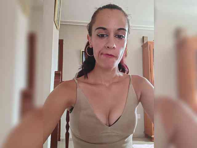 Modelo: Maicalove