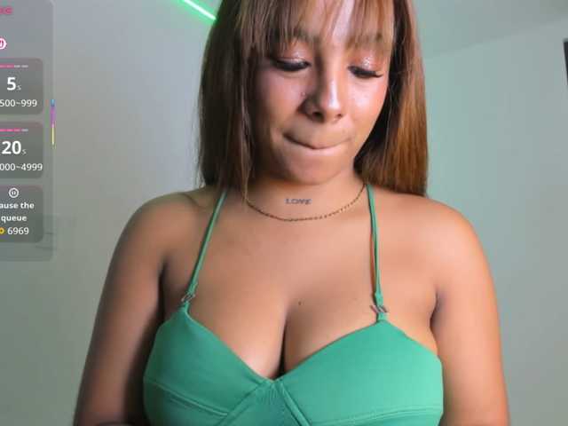 camilagil, en directo ahora en BongaCams