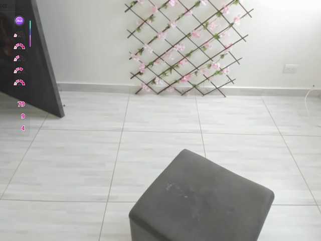 camilagil — live female cam