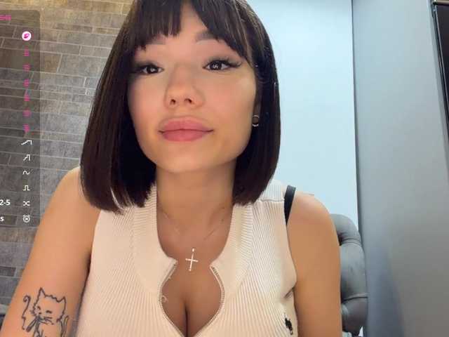 KhadijahStippich live cam on BongaCams