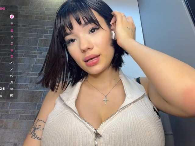 KhadijahStippich live cam on BongaCams