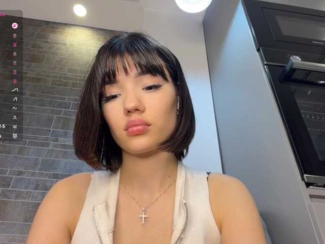 KhadijahStippich live cam on BongaCams