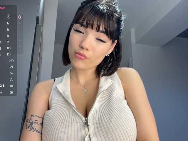 KhadijahStippich live cam on BongaCams