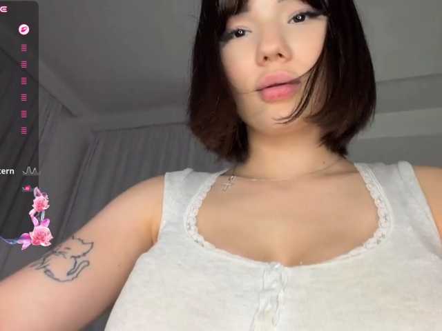 KhadijahStippich live cam on BongaCams
