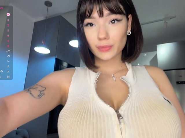 KhadijahStippich live cam on BongaCams