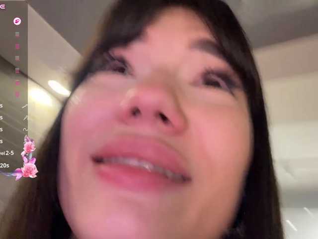 KhadijahStippich live cam on BongaCams