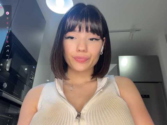 KhadijahStippich live cam on BongaCams