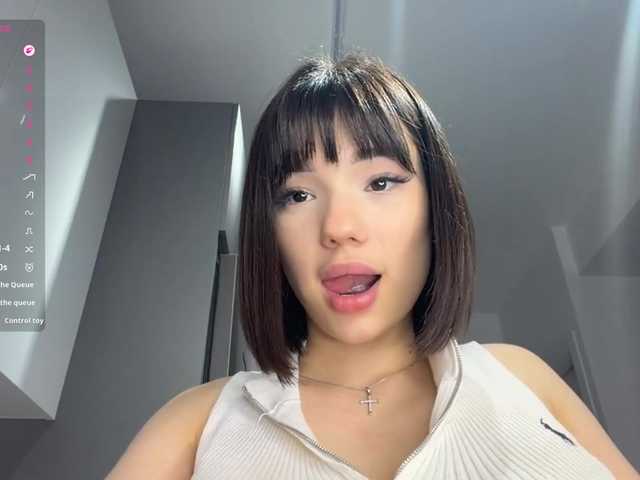 KhadijahStippich live cam on BongaCams