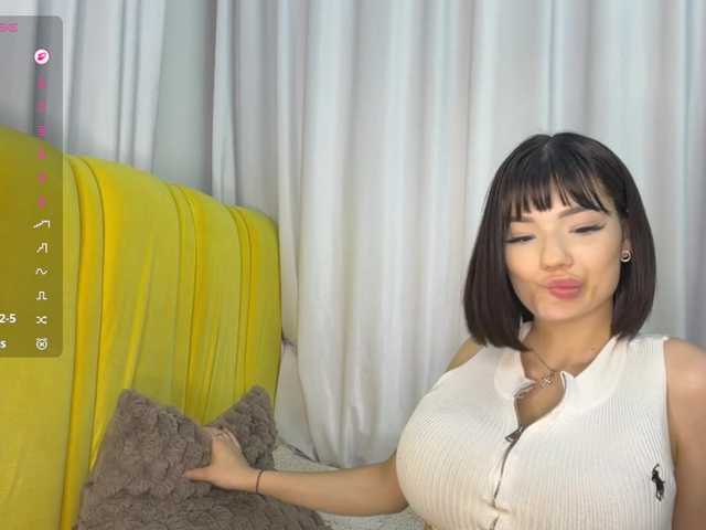 KhadijahStippich live cam on BongaCams