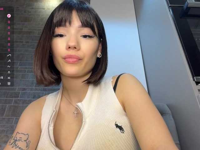 KhadijahStippich live cam on BongaCams