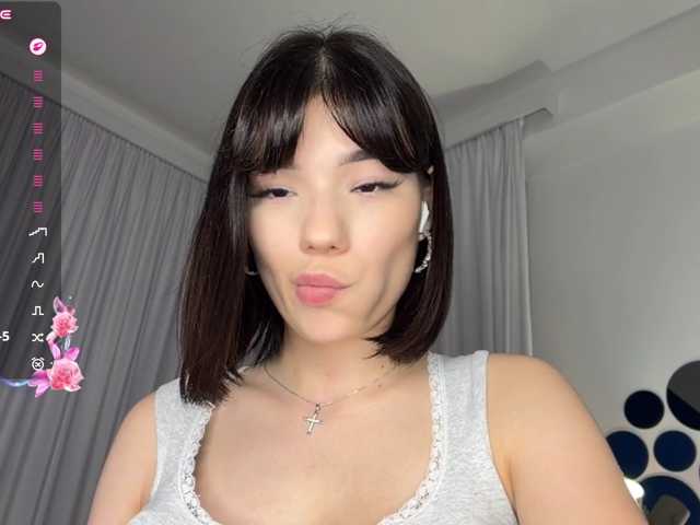 KhadijahStippich live cam on BongaCams