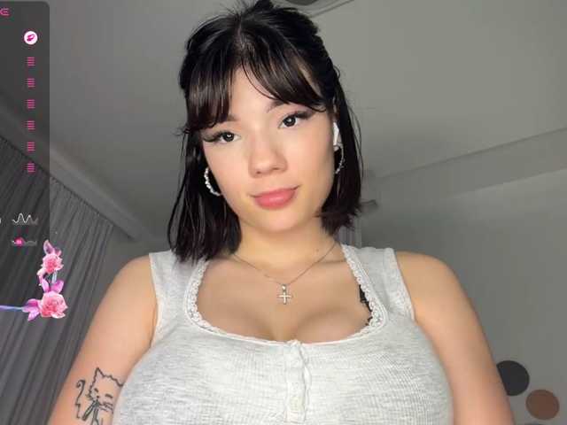 KhadijahStippich live cam on BongaCams