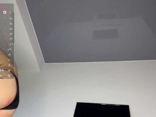 KhadijahStippich live cam on BongaCams