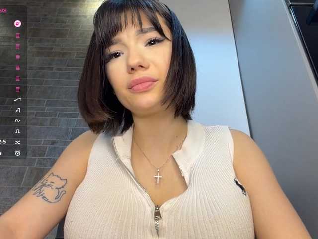 KhadijahStippich live cam on BongaCams