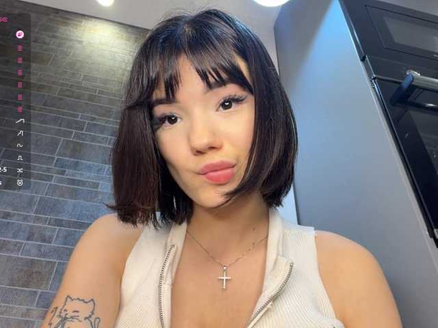 KhadijahStippich live cam on BongaCams