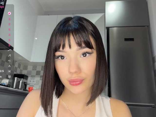 KhadijahStippich live cam on BongaCams