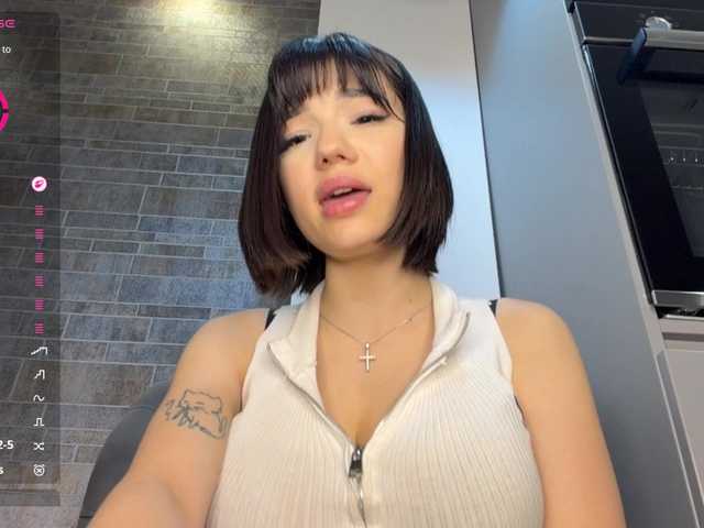 KhadijahStippich live cam on BongaCams