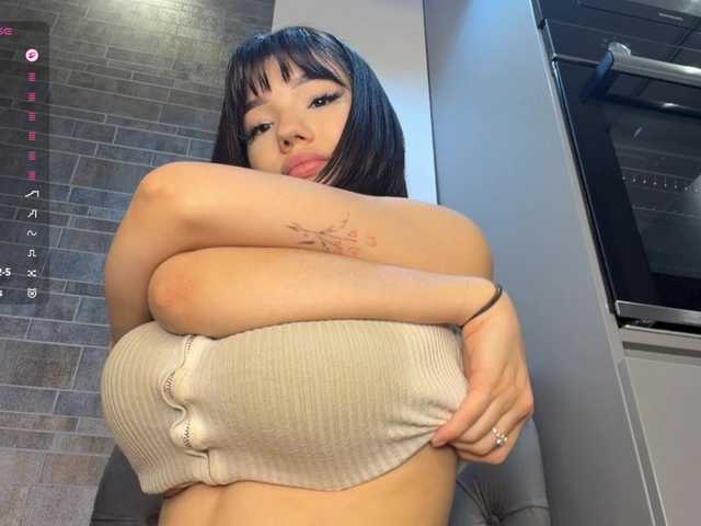 Live трансляция KhadijahStippich - slutnetki.online