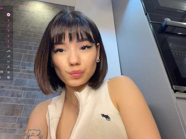 KhadijahStippich live cam on BongaCams
