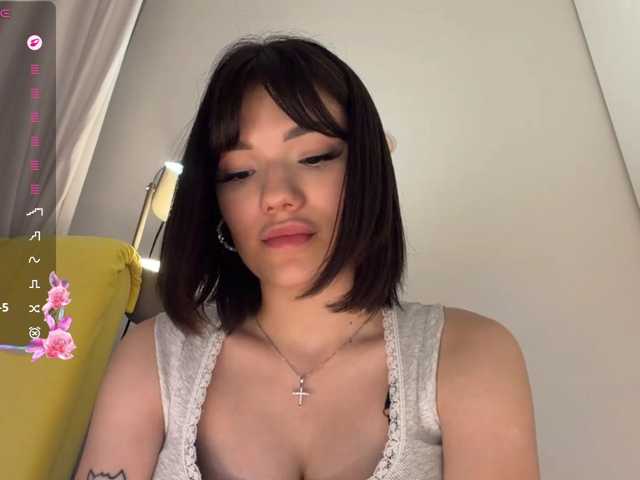 KhadijahStippich live cam on BongaCams