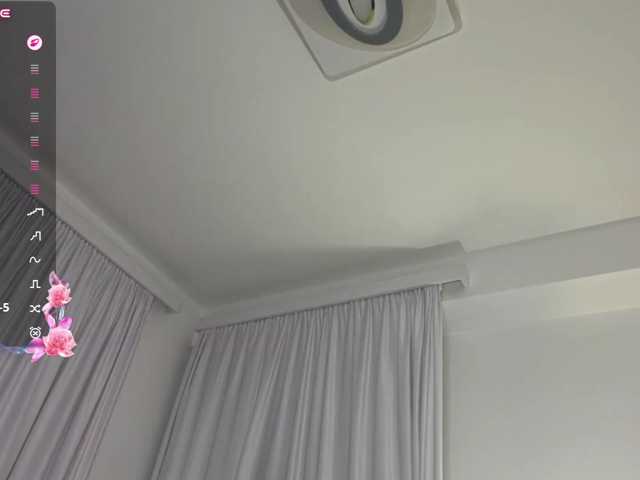 KhadijahStippich live cam on BongaCams