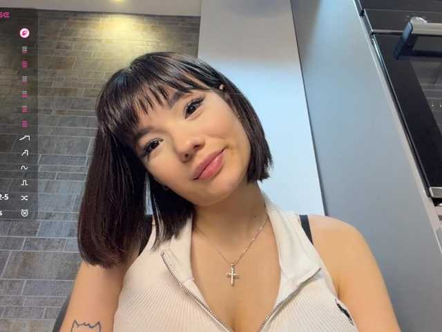 KhadijahStippich live cam on BongaCams
