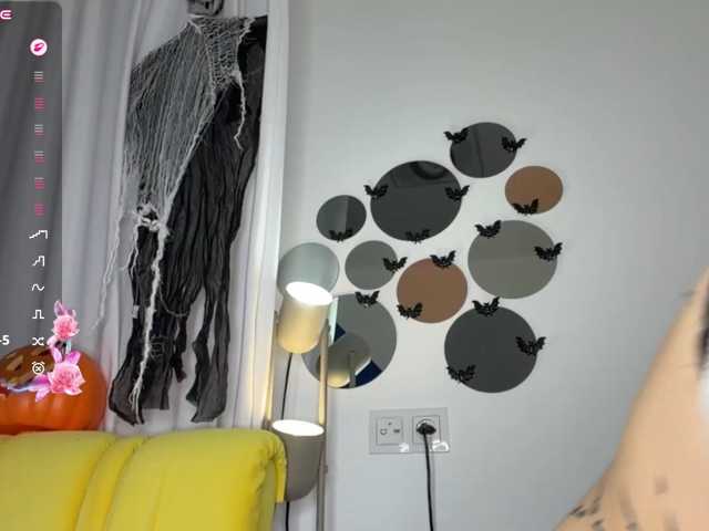 KhadijahStippich live cam on BongaCams