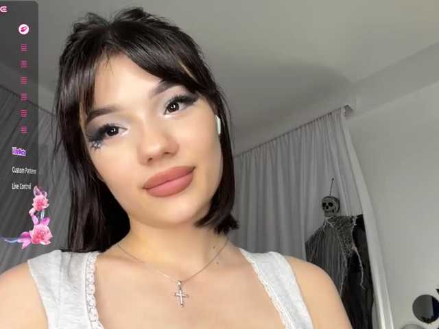 KhadijahStippich live cam preview