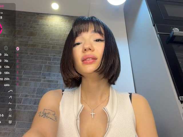 KhadijahStippich live cam on BongaCams