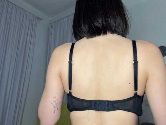 Khadijahstippich live cam