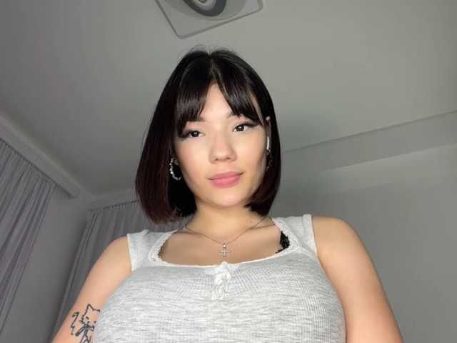 KhadijahStippich live cam on BongaCams