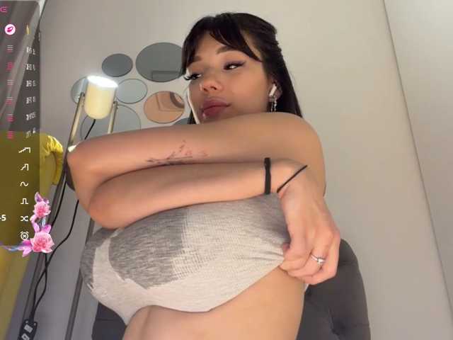 KhadijahStippich live cam on BongaCams